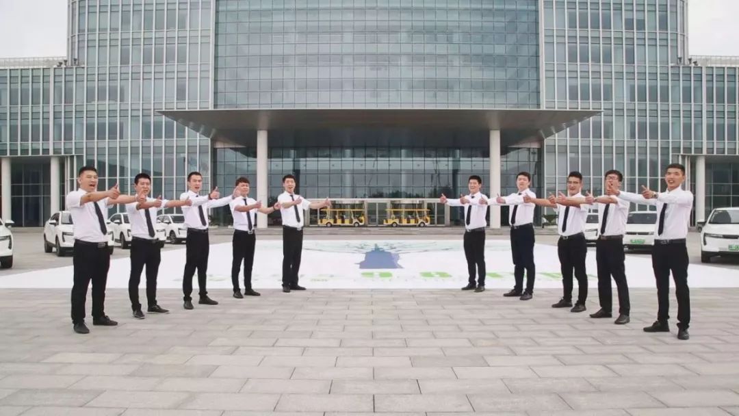 闀垮煄姹借溅澶ч噺鎷涗汉宸ヨ祫浣庡悧,闀垮煄姹借溅闆嗗洟鎷涗汉