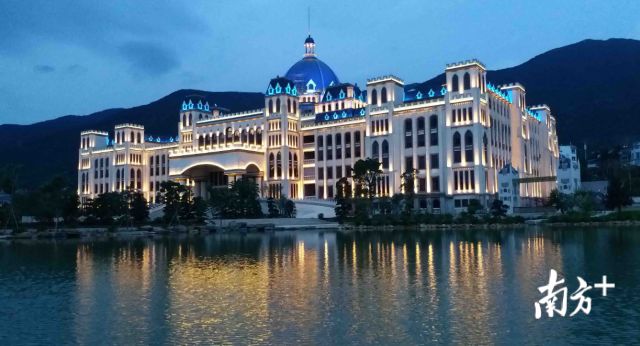 阅听天下,高考放榜直播