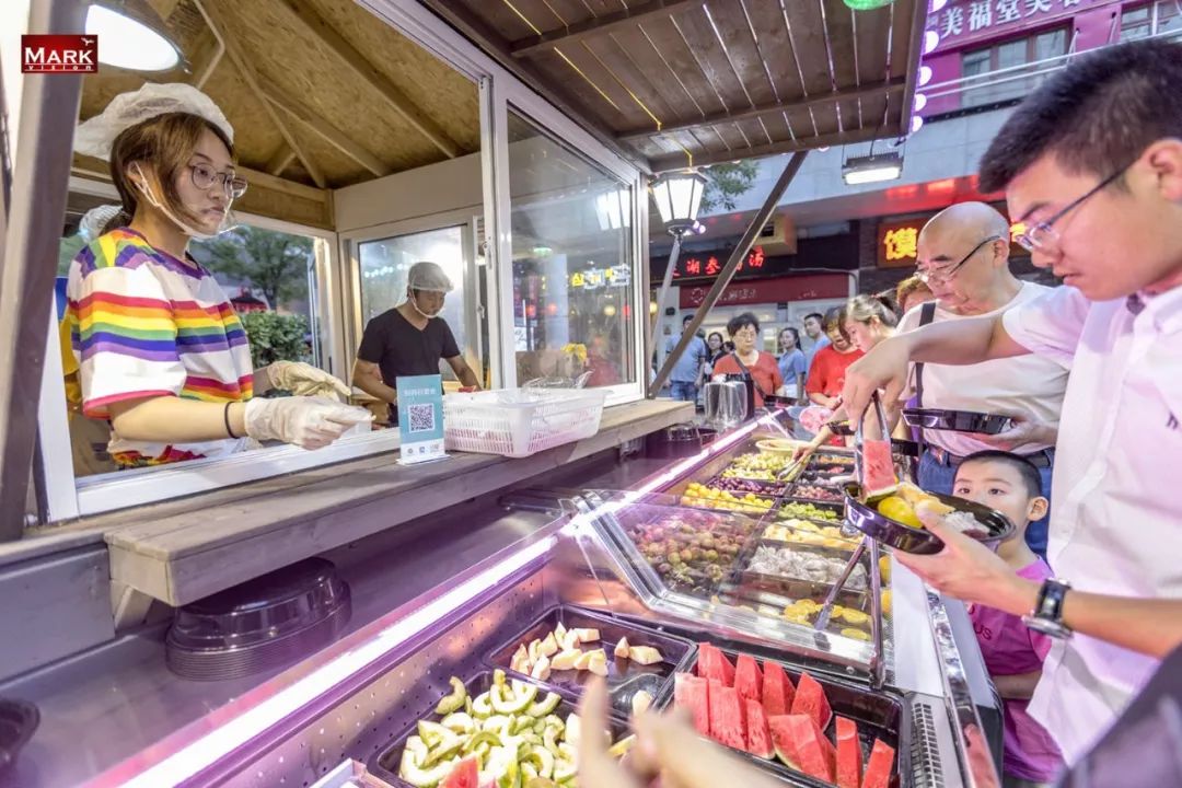 繁荣夜间经济提升城市文明,繁荣街道夜经济重拾人间烟火味