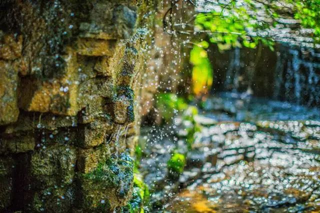 高山地下峡谷漂流门票特价,峡谷漂流门票特价