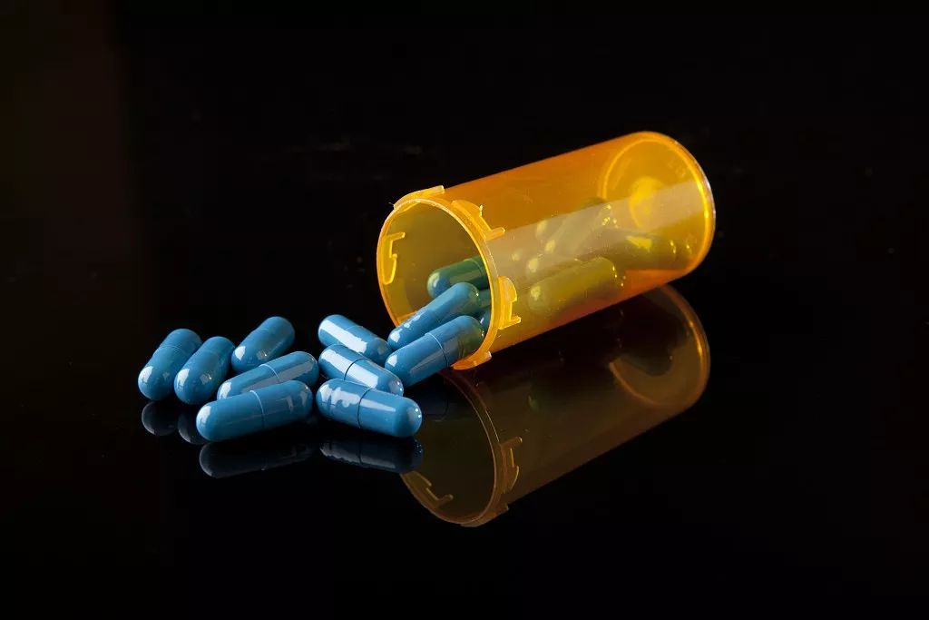 5岁孩子阿奇霉素连续5天过量服用,十岁小孩阿奇霉素吃多了怎么办