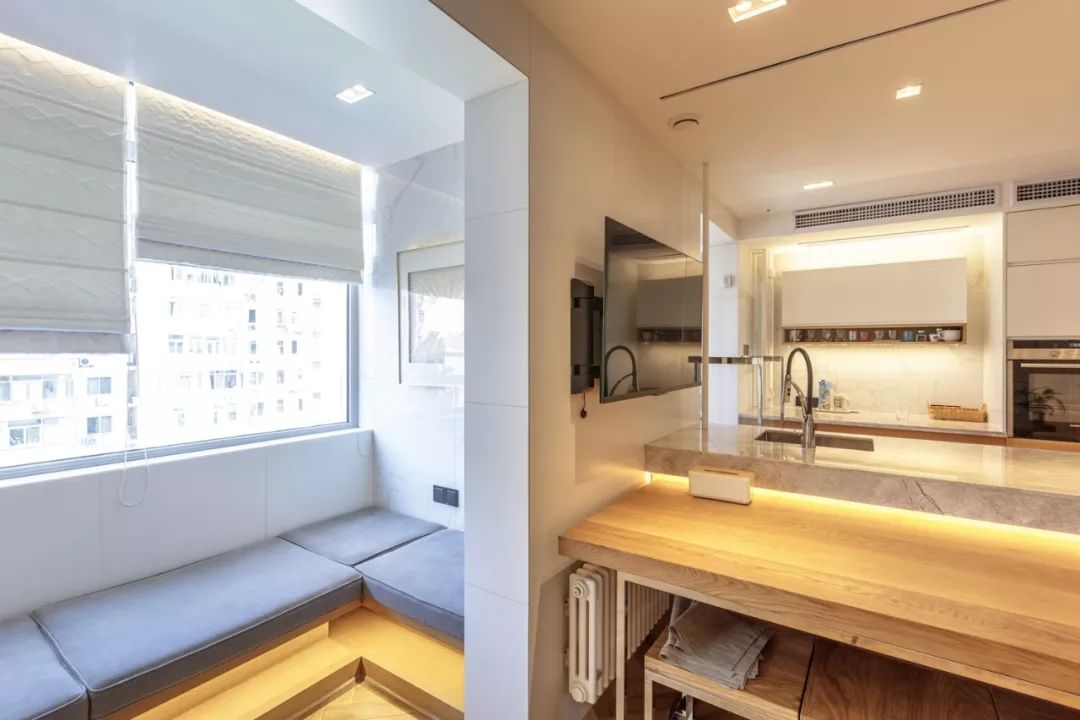 阳台很大要不要装窗帘,阳台太大能装铝合金窗吗