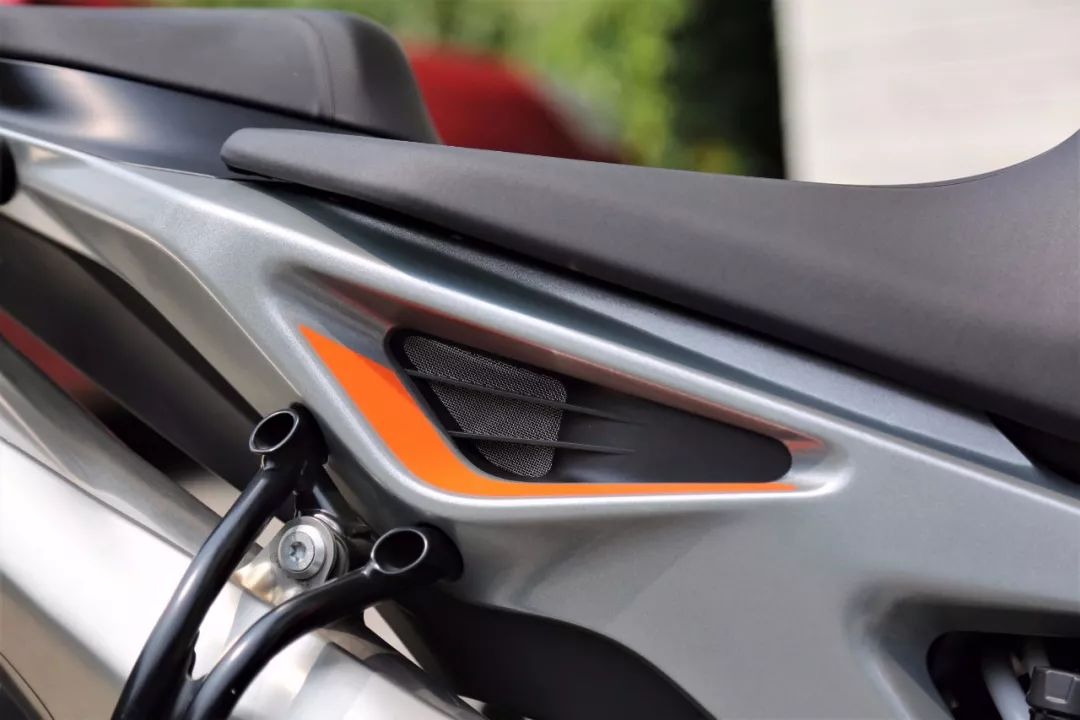 ktm790duke哪一年的车好一点,ktm790duke用车感受