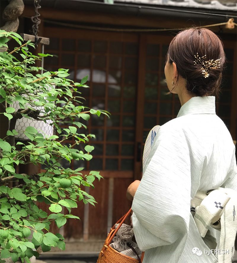 不想上班不想工作只想呆在家里,不想上班不想上学只想混吃等死