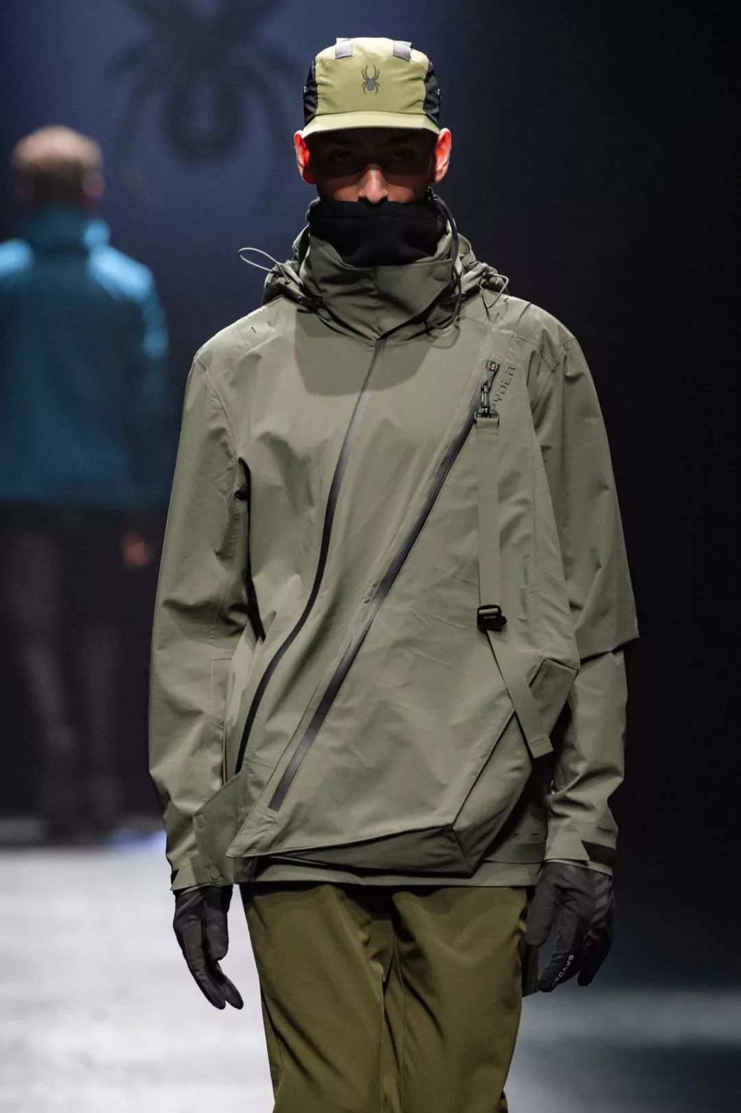 利郎男装秋冬流行趋势,2022男装秋冬色彩趋势