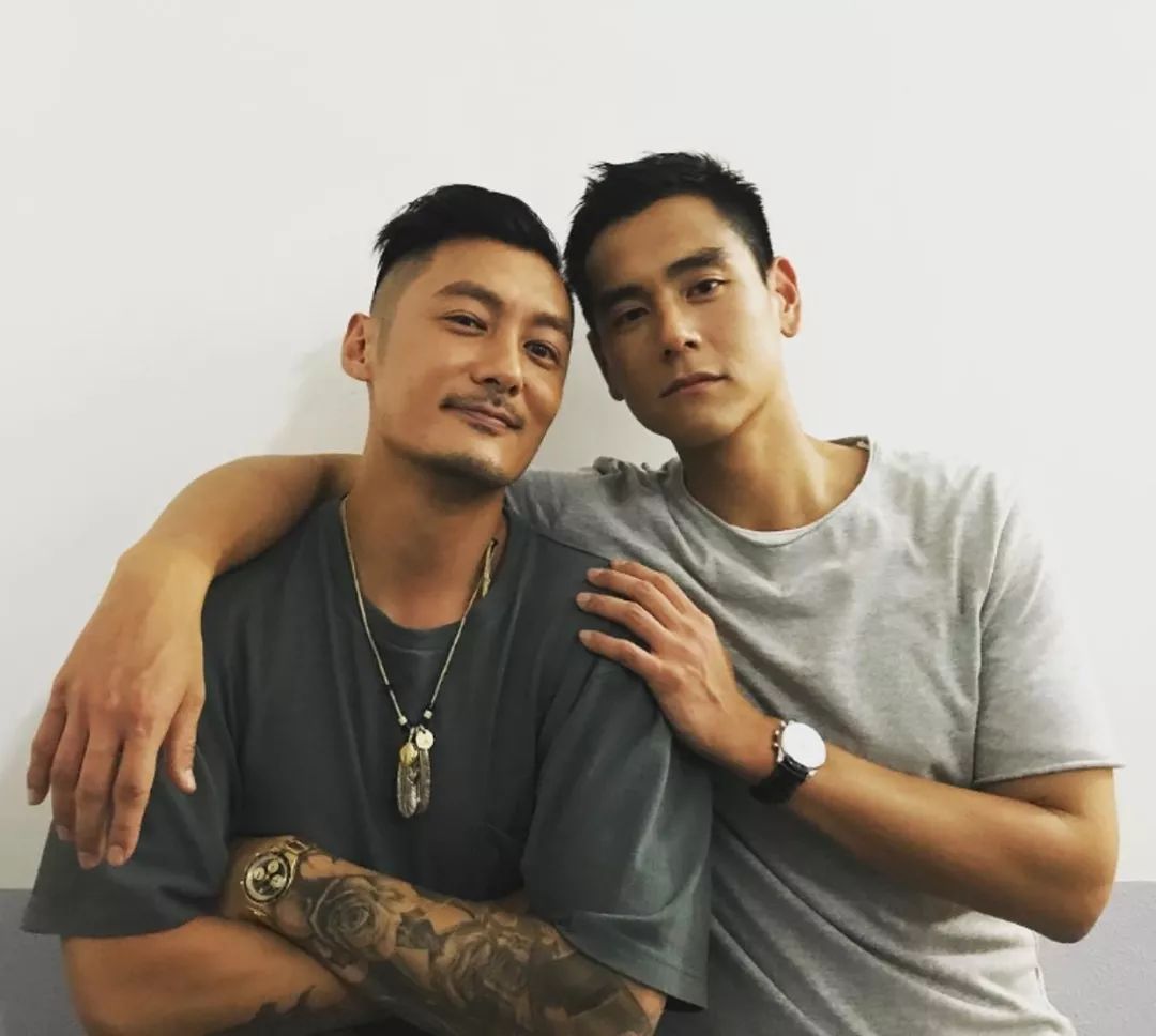 六叔的银饰没我的帅，还没我的便宜