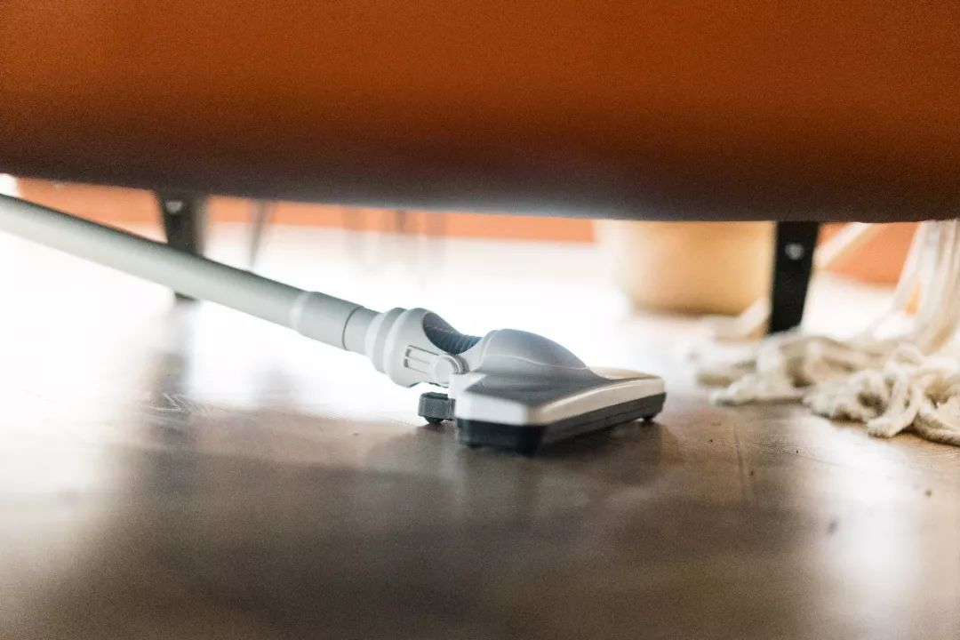 无绳便携式吸尘器,不用充电的家用小型吸尘器