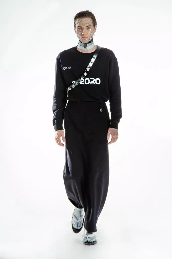 男装周|你看过国产玄幻杂志《九州幻想》么？最近都在搞这种未来修行