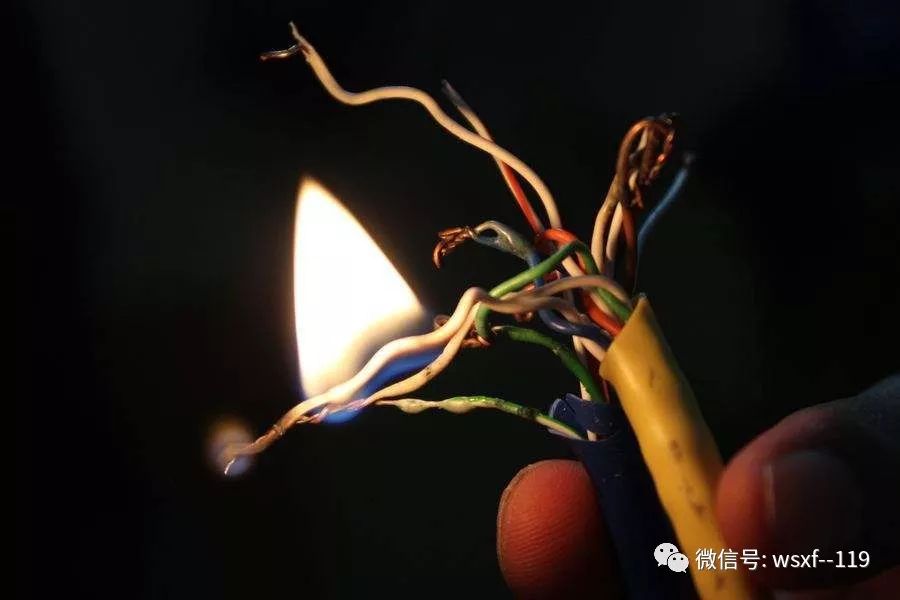 电线接头起火什么原因,电线起火原因与处置方法推荐