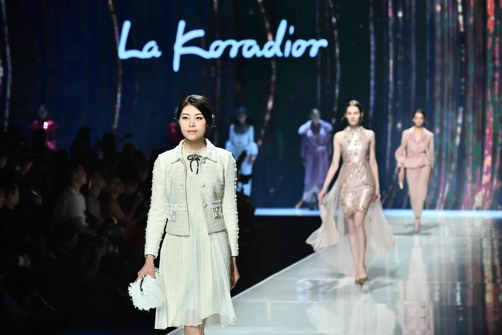 聚集深圳家居设计展,800多款车型齐聚2021深圳国际车展