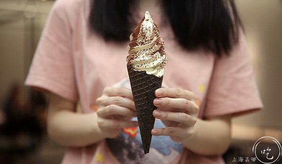 喜茶首店活动,喜茶草莓芝士冰淇淋