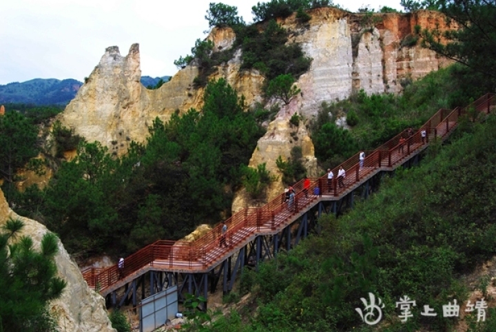 带您走进陆良彩色沙林风景,陆良彩色沙林风景区今年人多不多
