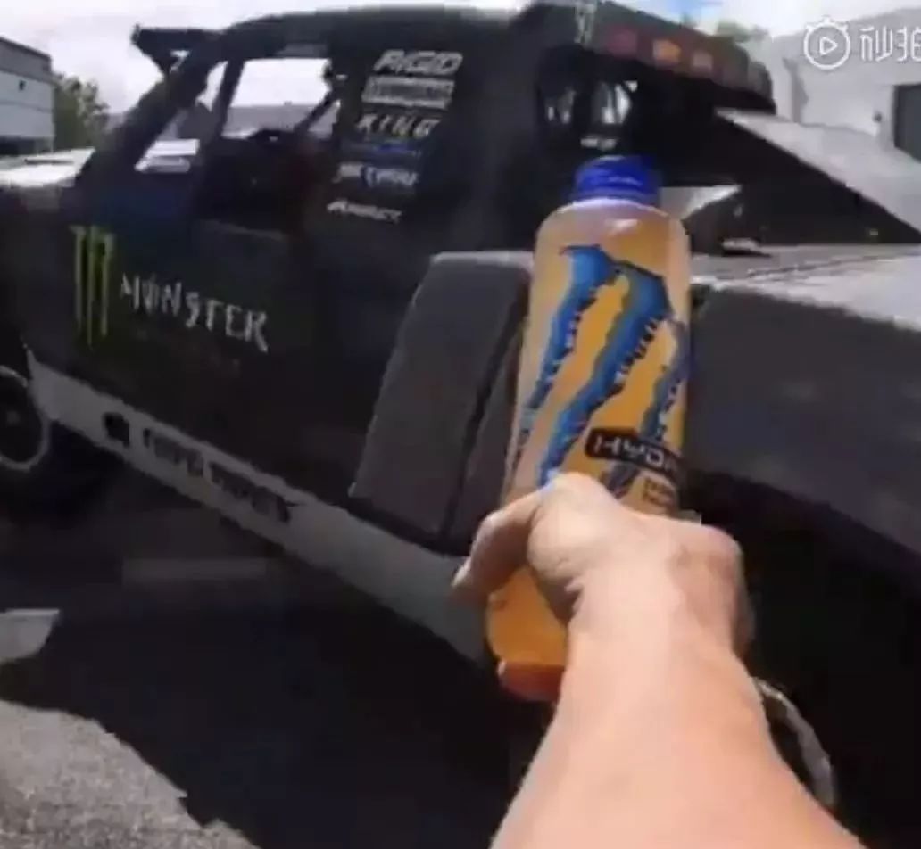 瓶盖挑战吴京完整版,瓶盖挑战吴磊