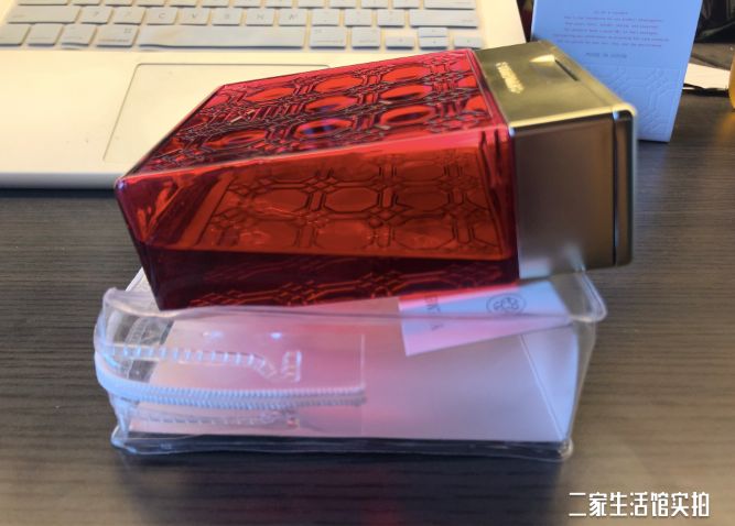 这洗发水好贵,我却忍不住一瓶又一瓶地买它