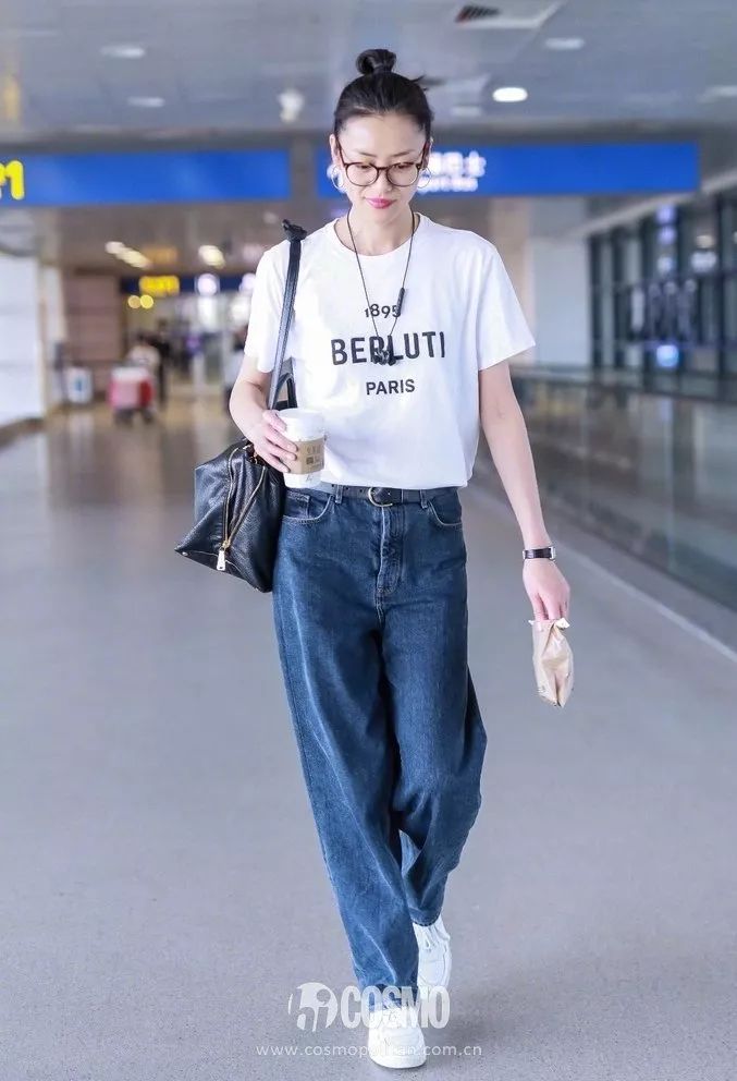 何穗刘雯香奈儿走秀,何穗刘雯超模走秀