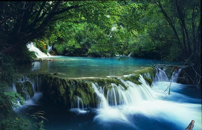 骄傲!8名扬州警察现身克罗地亚,惊艳亮相世界舞台