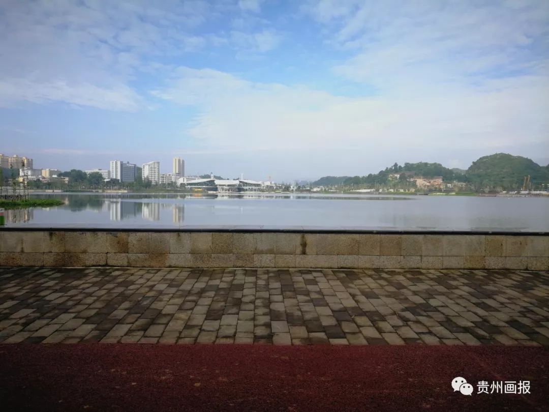 环贵州国际自行车赛安顺,多彩贵州自行车联赛安顺经开区站