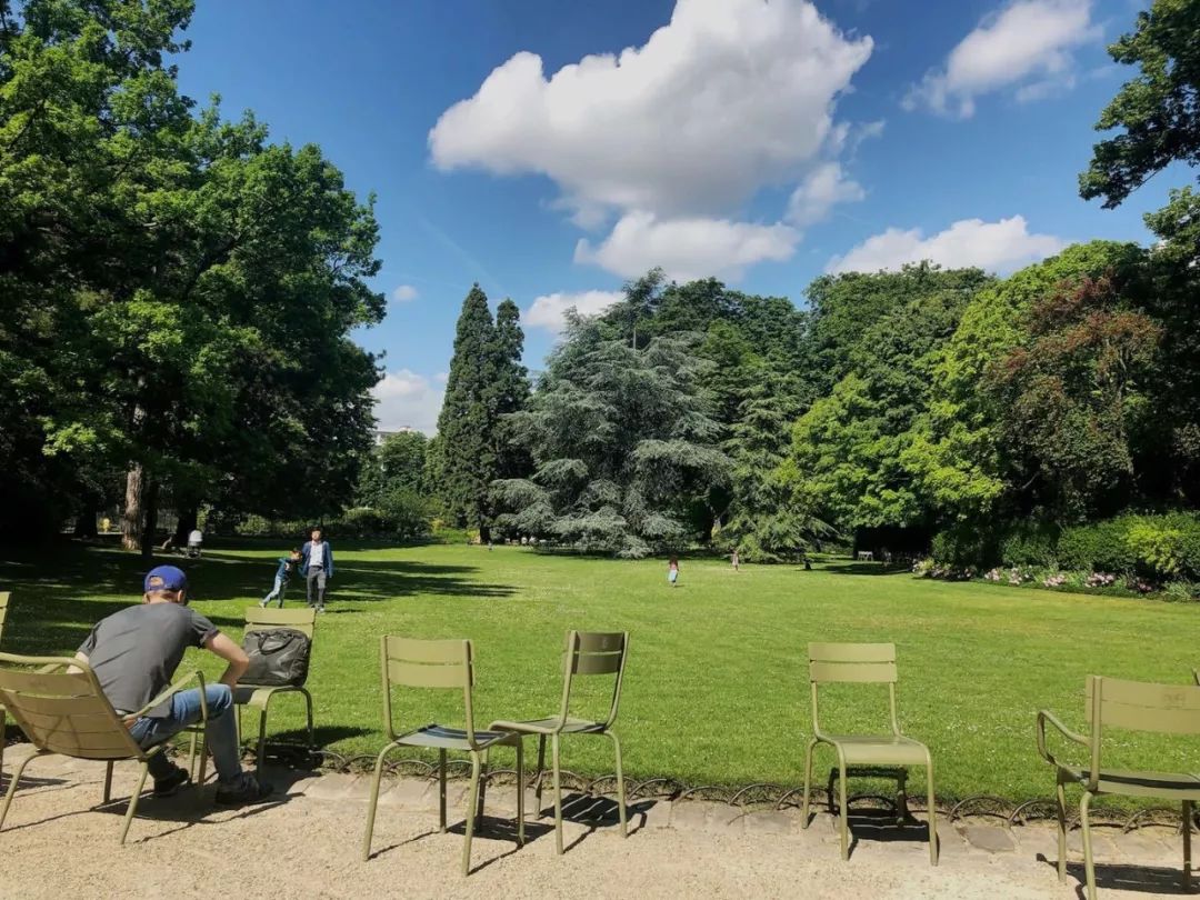 走出成都|幸运的人,才可以在巴黎自由迷失