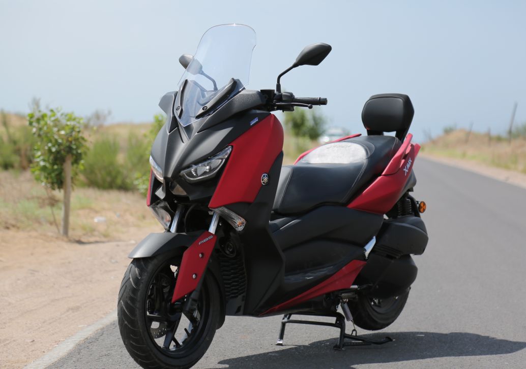 车评测视频对比,雅马哈xmax300摩旅进藏