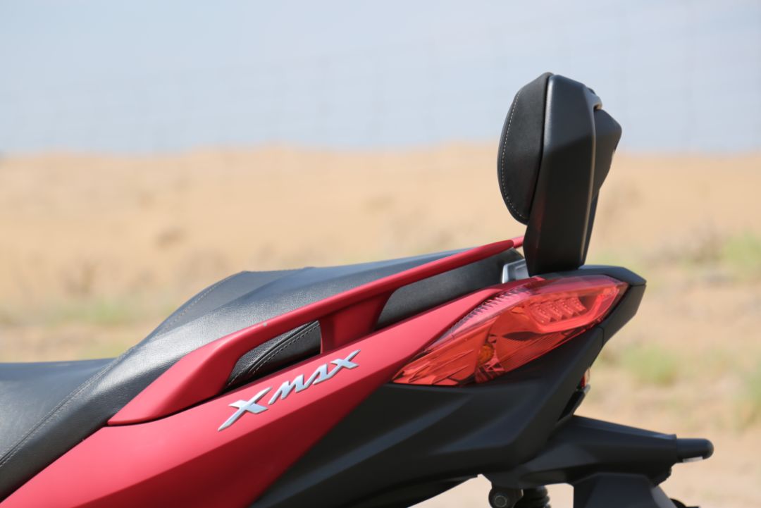 车评测视频对比,雅马哈xmax300摩旅进藏