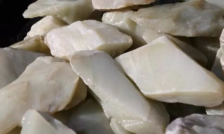 假如金属矿石会说话,和田玉有话说