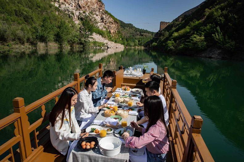 从旅游城市到旅游景点,从旅游看岁月静好