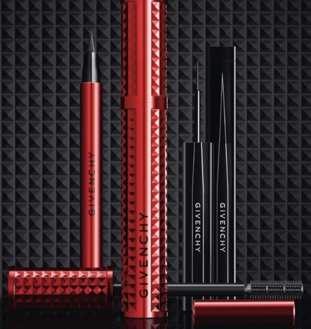 Beauty|CHANEL开挂、DIOR大女人？一线秋季彩妆速递