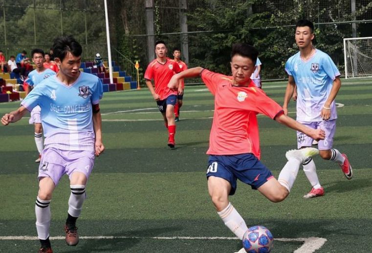 帮绝症小孩圆梦足球跳舞,高中生组织足球公益活动