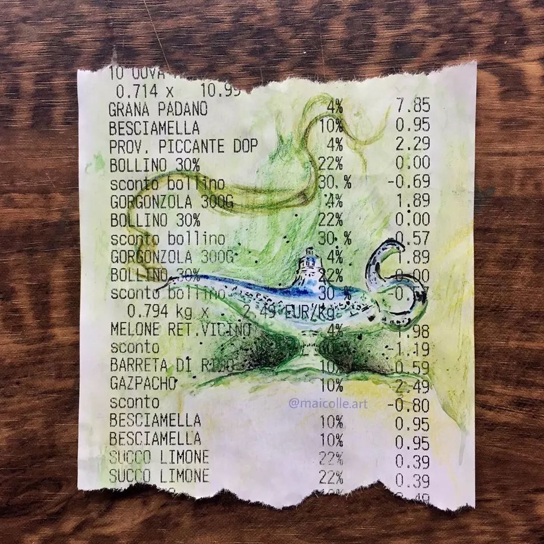 画纸用光了？多去几趟超市就有了。他把购物小票秒变成世界名画