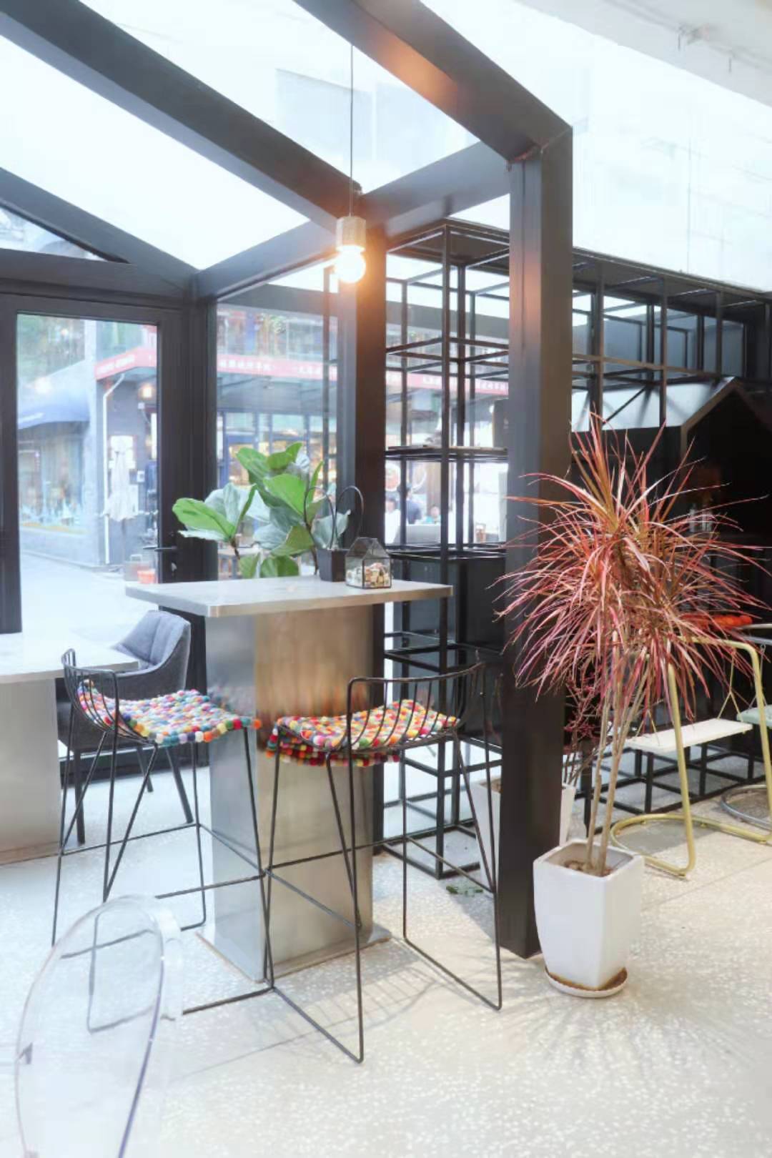 不能错过的一家网红面包店,网红彩虹拉丝面包