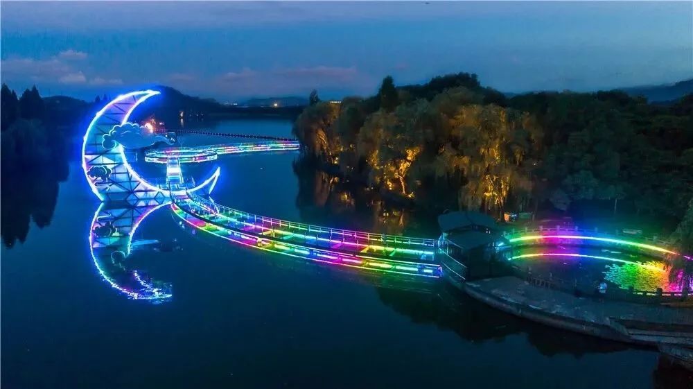 绍兴穿岩十九峰玻璃栈道一日游,绍兴9d玻璃栈道门票多少钱