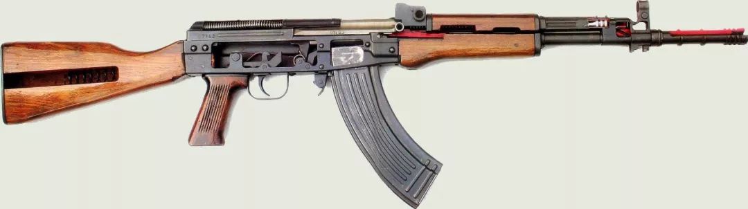 03式自动步枪和95式步枪谁好,03式步枪对比95步枪