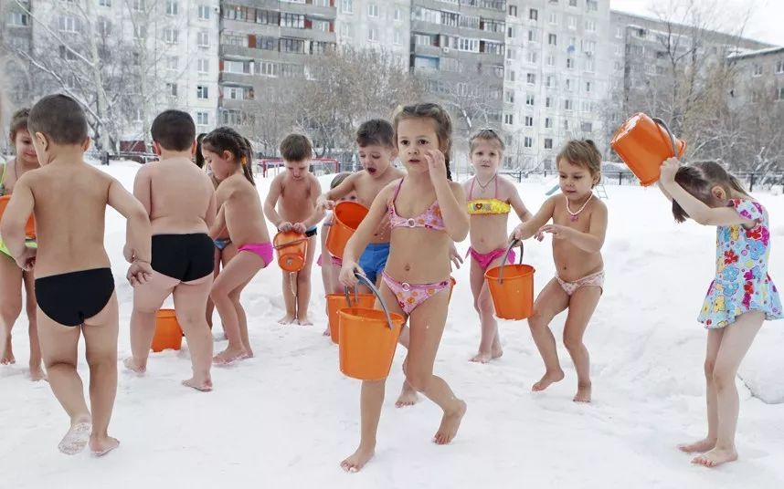 世界迷惑行为大赏解说,世界洗浴