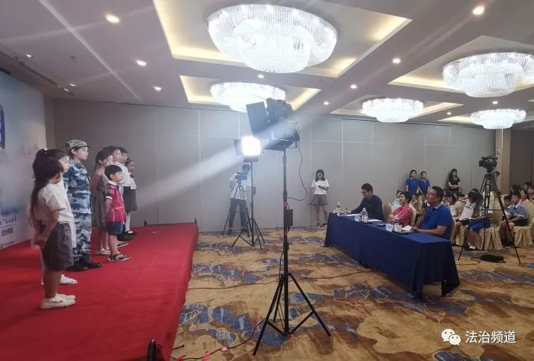 华夏欢乐诵鸣笛启航——郑州站