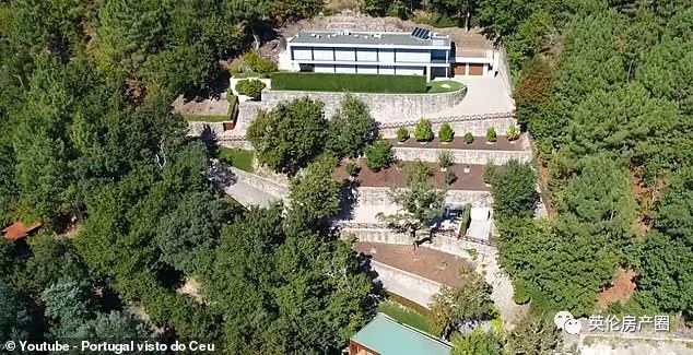 C罗赔钱120万英镑，把自己的葡萄牙山间豪宅卖给了队友佩佩！好兄弟，真仗义