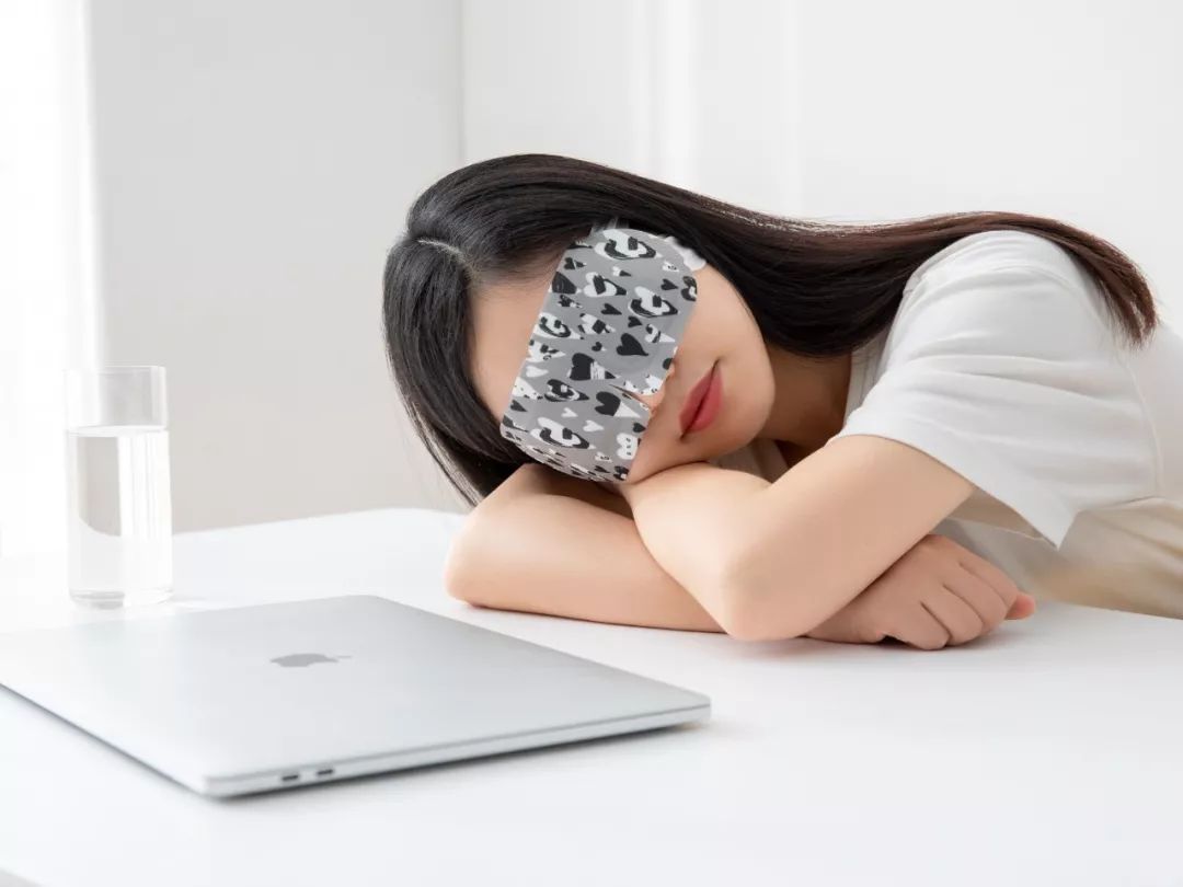 一条精选|日本人又出新招：蒸汽眼罩加了玻尿酸，舒缓干纹一级棒