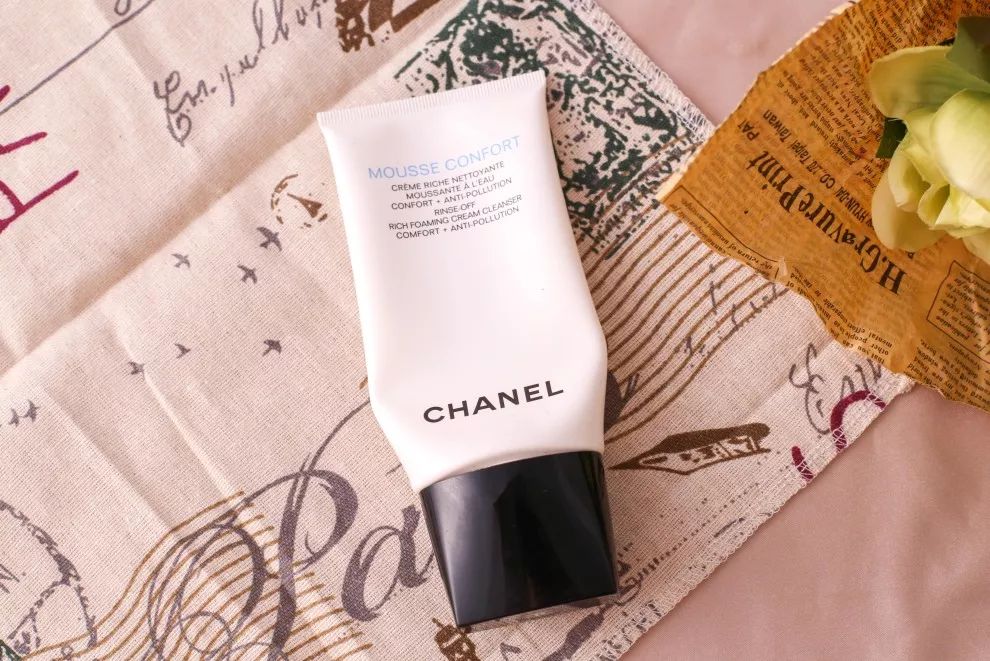 洗出黑头的洗面奶测评,最好用的洗面奶测评温和不刺激