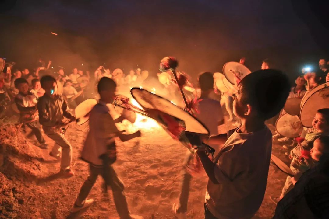 为什么天水不是蓝色,天水为什么不属于甘肃