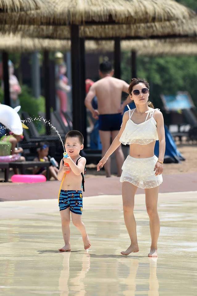 辽宁最刺激的水上乐园,抚顺皇家海洋乐园过山车