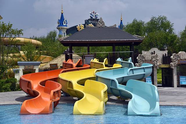 辽宁最刺激的水上乐园,抚顺皇家海洋乐园过山车