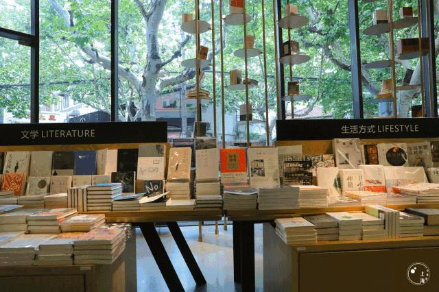 去处｜盘点沪上8大特*图色**书馆！不管大人小孩，来了就不想走