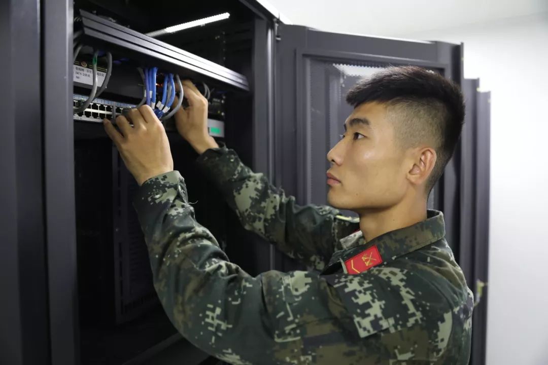 军营之星新兵,军旅生涯结束新的岗位启航