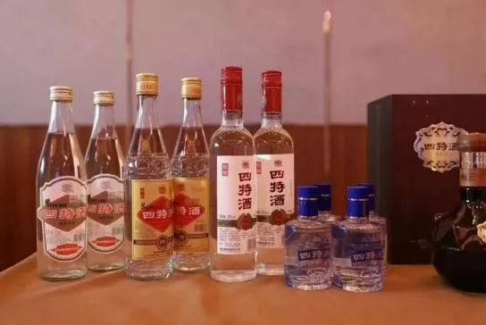 四特东方韵酒星级排名,四特酒东方韵弘国韵2000真假辨别