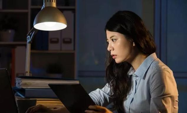 27岁男子突发心梗离世！这种水喝太多，血液会粘如粥