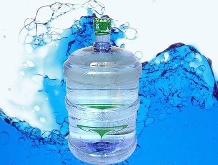 自来水烧开和桶装水烧开有区别吗,喝纯净水和自来水烧开水哪个好