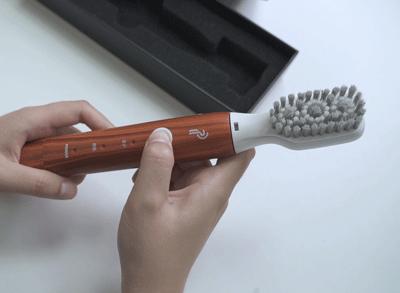 干洗店教你在家轻松洗衣洗鞋,刷鞋干洗神器