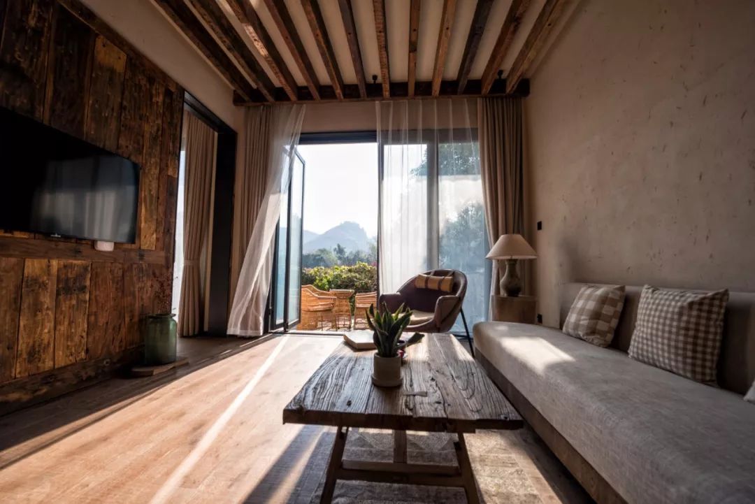 谁说江南无金秋？这座高铁直达的小县城靠一间仙气民宿，就撩到了无数隐居客