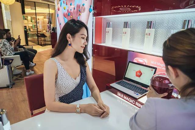 新加坡最美的机场有什么好玩的,新加坡机场免费观光之旅