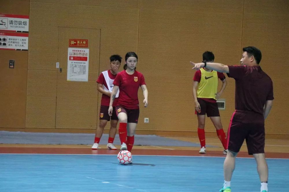 迎大运蓉港公益足球赛门票,成都国际足球邀请赛购票