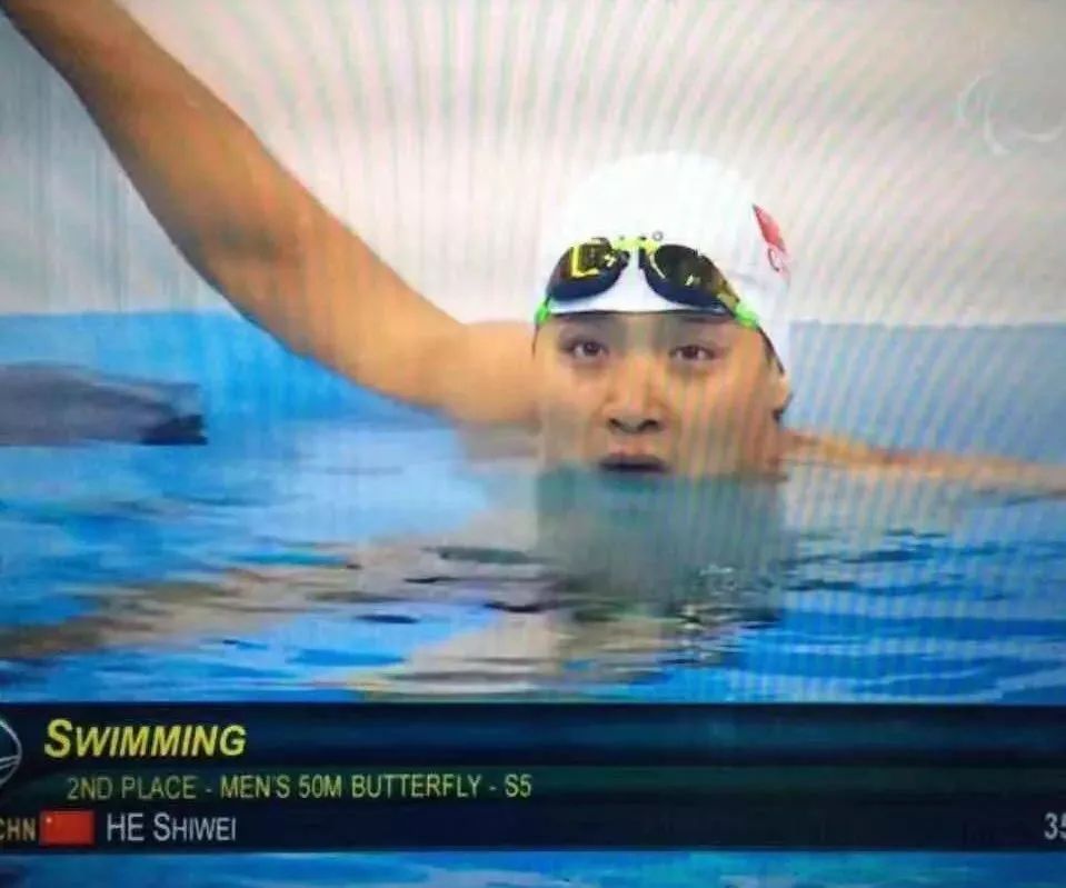 大理运动员再获金牌！水中“钢刀”何世伟的水上之路